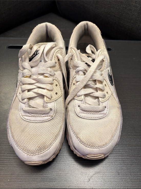 Nike Shoes - Nike Off-White/Light Tan Low-Top Sneakers